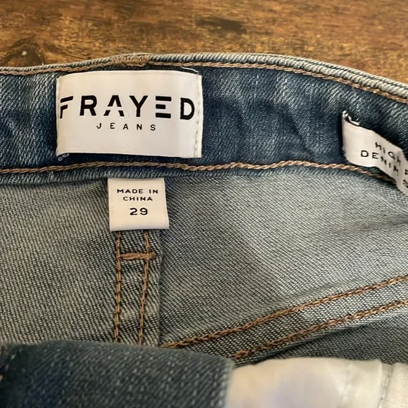 Frayed jeans high rise denim short - Picture 4 of 6